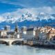 Vue panoramique de Grenoble et des massifs alpins, marché immobilier 2026